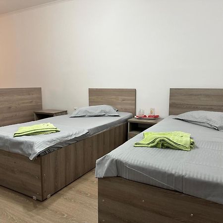 Pensiune Restaurant Rustic Rm Sarat Rimnicu Sarat Εξωτερικό φωτογραφία